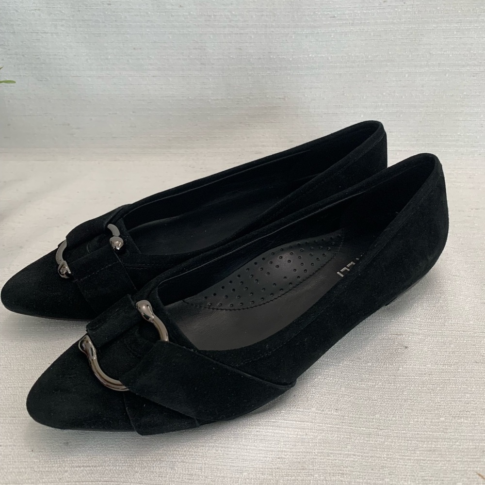 New Vaneli Black Suede Slip On Flat Loafers Woman’s 7.5M